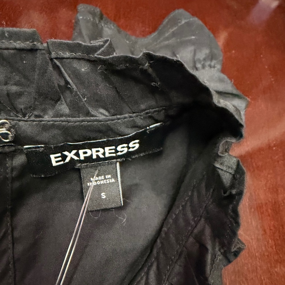 Express Black Cotton Ruffle Neck Sleeveless Blouse Top Small 02885712